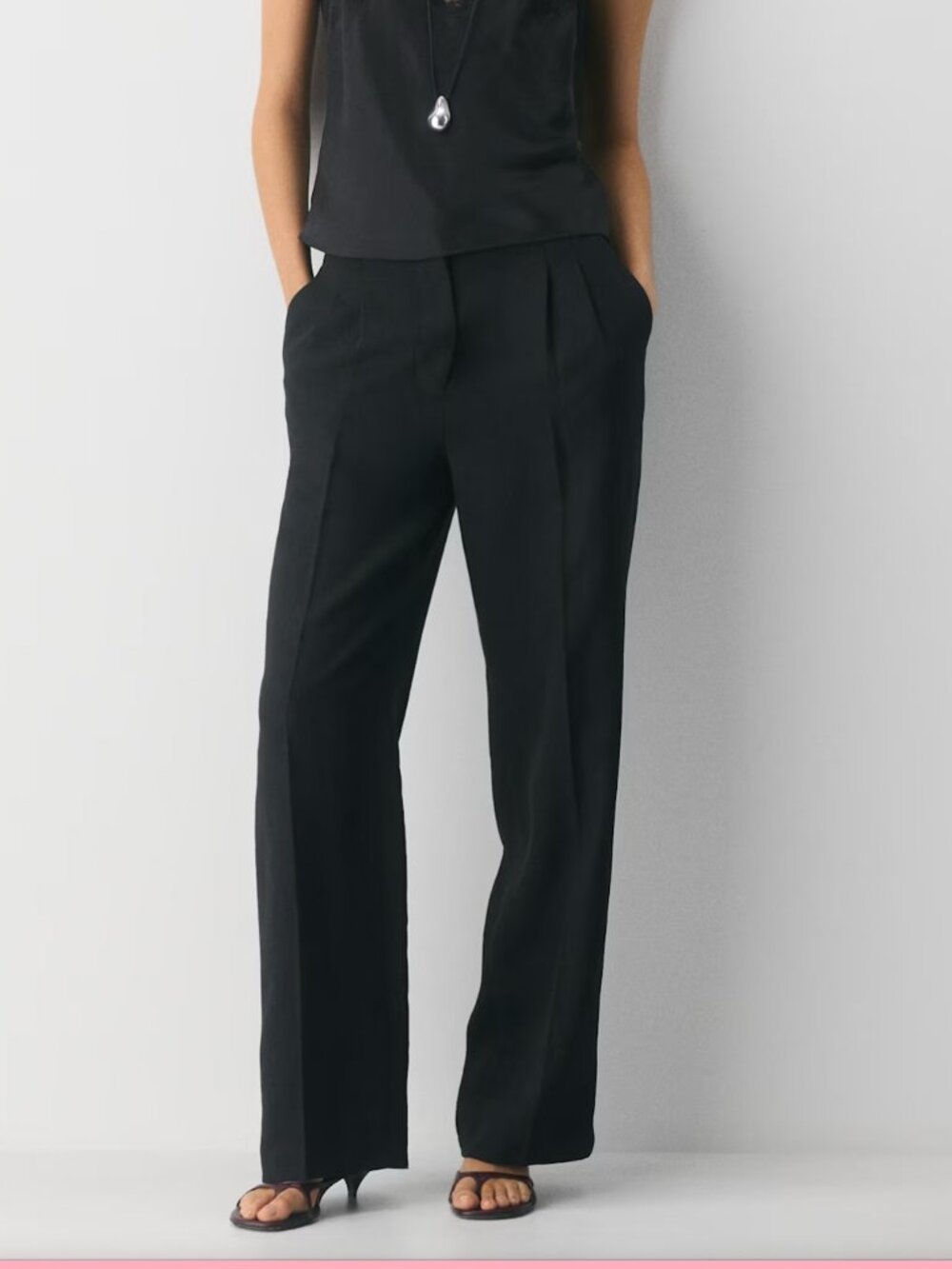 Aritzia Black Effortless Pant